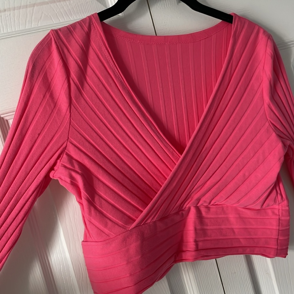 Surplice Neck Rib-Knit Crop Top - Picture 3 of 9